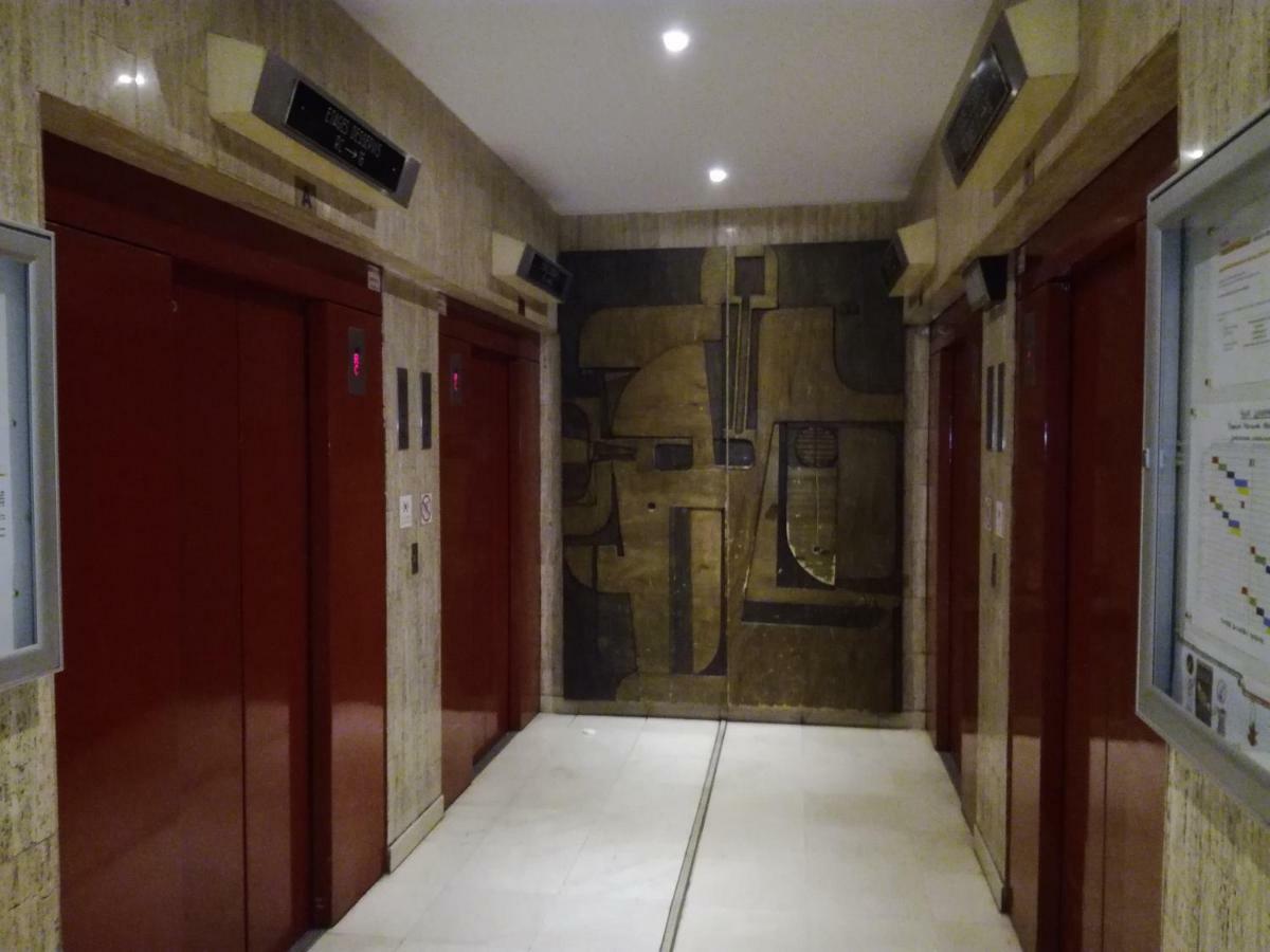 Hostel In *
